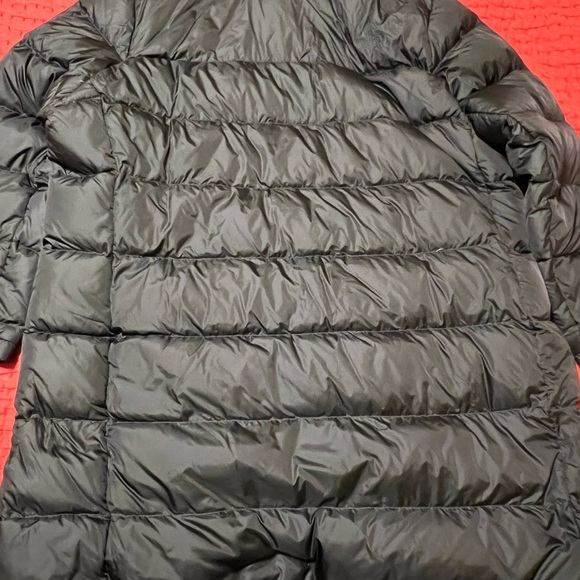 Women’s Plus Metropolis Parka
Size:2X
Feather Down Coat - Picture 2 of 3